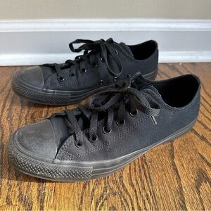 Converse Chuck Taylor Classic Low Top Sneakers Monochrome Black